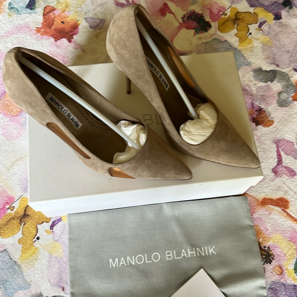 Manolo Blahnik never worn beige suede pumps size 61/2. Immaculate condition.